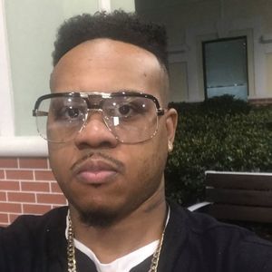 Meet your Posher, Casey